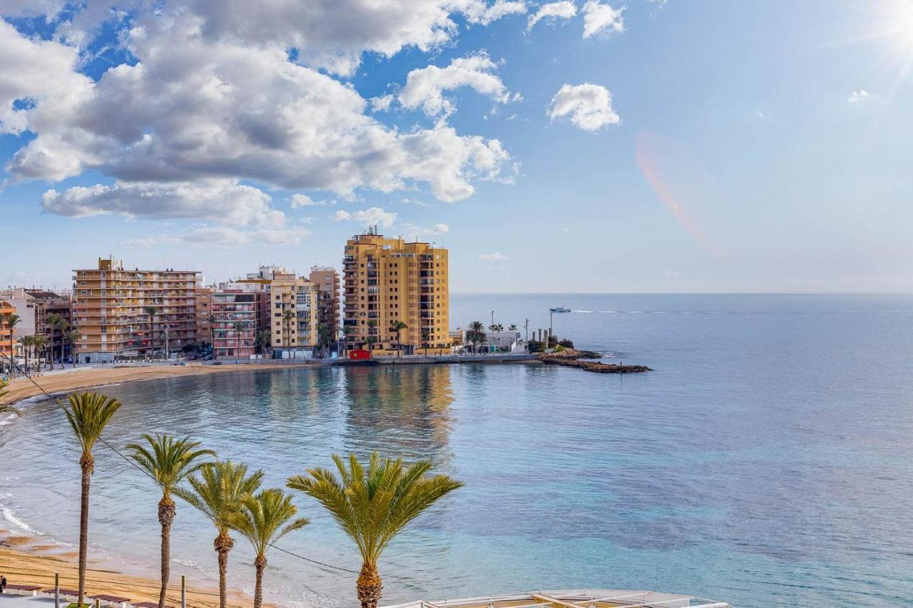 Cozy Appartment Torrevieja At Irina Esterno foto
