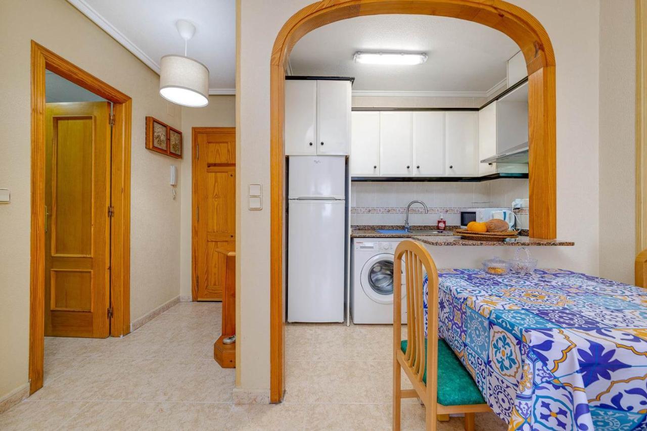 Cozy Appartment Torrevieja At Irina Esterno foto